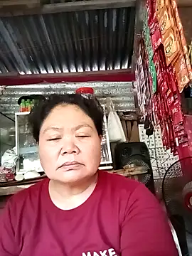 Mari fvcks online show from 10/26/25, 10:15