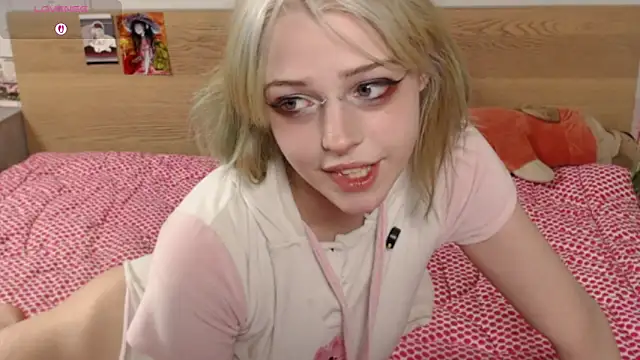 triplebakaaa online show from 11/22/25, 09:36