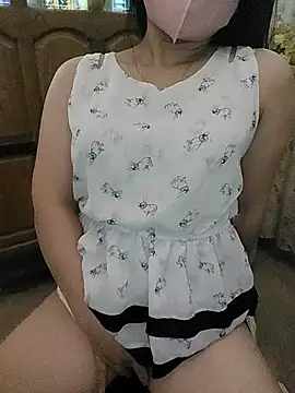 Laurie369 online show from 12/05/25, 03:41