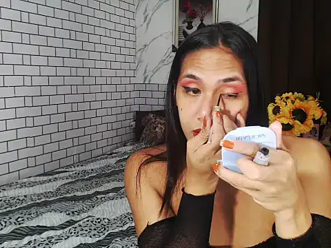 Latinahugecock online show from 10/09/25, 06:28