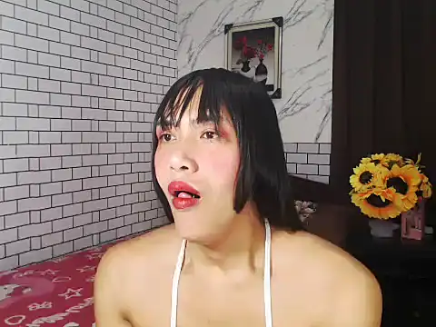 Latinahugecock online show from 10/16/25, 05:52