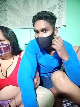 LoveOnStream online show from 11/24/25, 05:01