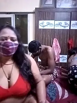 LoveOnStream online show from 02/16/26, 04:30