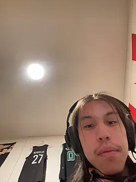 heytherepeoples717 online show from 03/15/26, 06:41