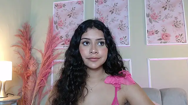 CurlyDani online show from 10/19/25, 07:03