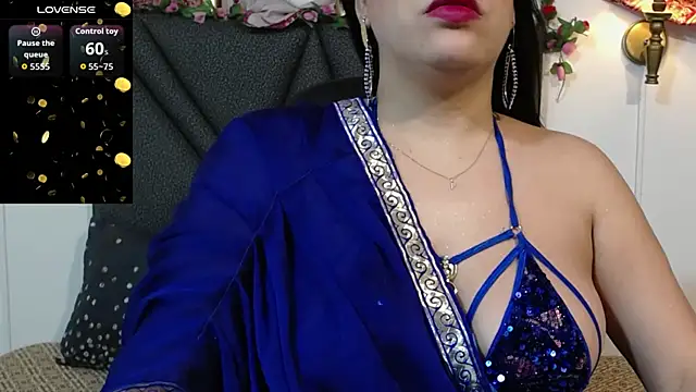 Snapshot of IndraKaur_ chatting on 10/10/25, 12:04 IndraKaur online show from 10/10/25, 12:04