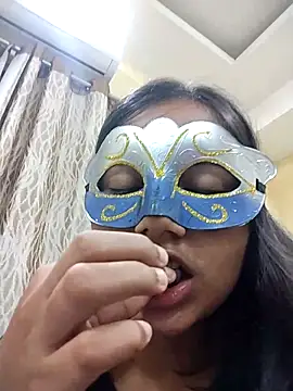 Snapshot of rimasharma_10 chatting on 09/10/25, 11:38 rimasharma 10 online show from 09/10/25, 11:38