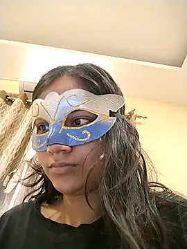 Snapshot of rimasharma_10 chatting on 09/19/25, 10:49 rimasharma 10 online show from 09/19/25, 10:49