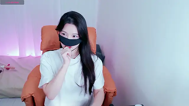 Snapshot of ai_bin chatting on 11/03/25, 02:29 ai bin online show from 11/03/25, 02:29