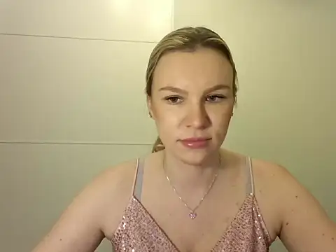 SadieBrilliance online show from 10/15/25, 06:08