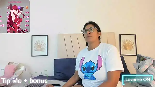  Miaa khalifa  online show from 03/26/26, 12:00