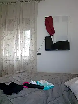 Snapshot of amalia202555 chatting on 11/30/25, 01:48 amalia202555 online show from 11/30/25, 01:48