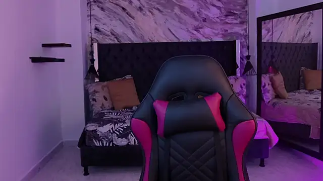 kitty collins  online show from 04/05/26, 11:40