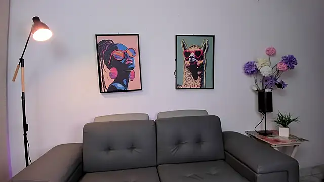 leyah  online show from 03/21/26, 01:05