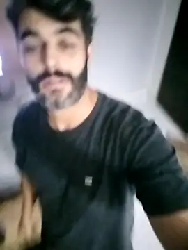 Snapshot of rafaelstorm90 chatting on 11/06/25, 11:48 rafaelstorm90 online show from 11/06/25, 11:48