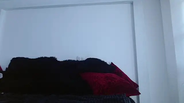 Snapshot of caroline_spanky chatting on 03/10/26, 06:24 caroline spanky online show from 03/10/26, 06:24