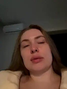 DeniMilkyyyyy online show from 10/25/25, 06:35