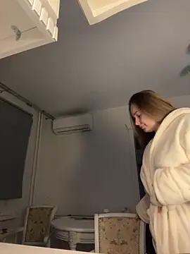 DeniMilkyyyyy online show from 11/19/25, 05:24