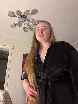 DeniMilkyyyyy online show from 04/11/26, 07:29