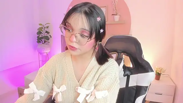 Clara Luu online show from 06/07/26, 03:32
