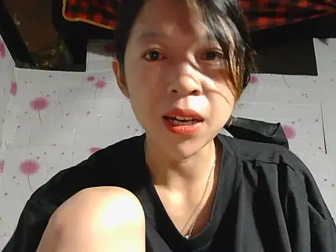 Snapshot of Mina_ti chatting on 10/05/25, 01:31 Mina ti online show from 10/05/25, 01:31