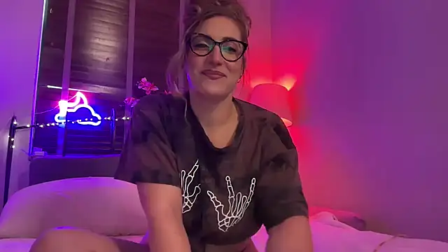 Snapshot of MistresssX chatting on 10/11/25, 07:23 MistresssX online show from 10/11/25, 07:23