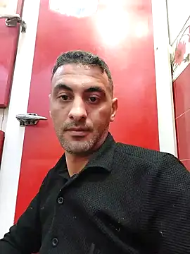 Snapshot of Mahdidido45 chatting on 11/04/25, 11:04 Mahdidido45 online show from 11/04/25, 11:04