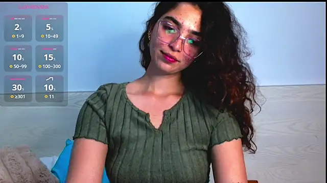 Snapshot of Ariagal chatting on 09/11/25, 12:00 Ariagal online show from 09/11/25, 12:00