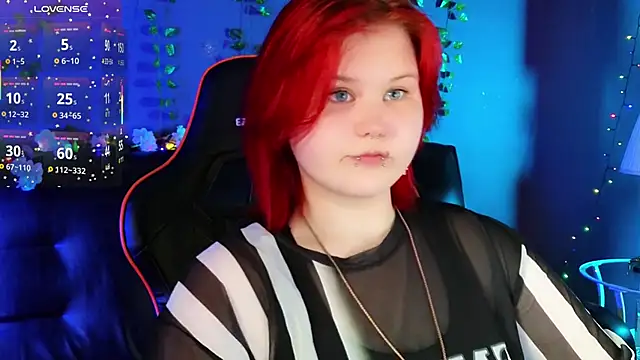 fillisfox  online show from 09/20/25, 03:24