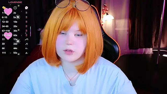 fillisfox  online show from 02/21/26, 04:08