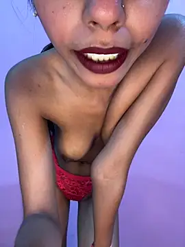 Small Titss online show from 04/23/26, 05:52