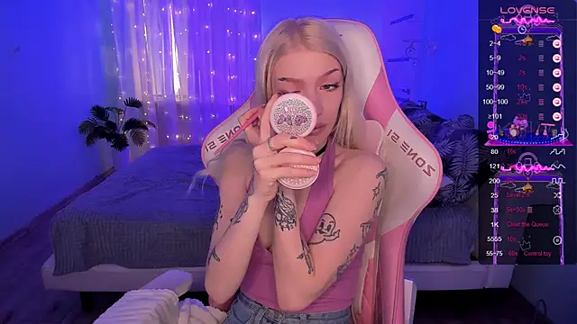 AnyaTaylor  online show from 04/04/26, 02:10