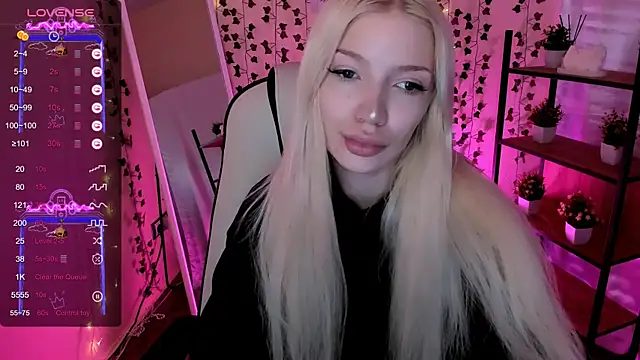 Snapshot of AnyaTaylor_ chatting on 05/26/26, 02:18 AnyaTaylor online show from 05/26/26, 02:18