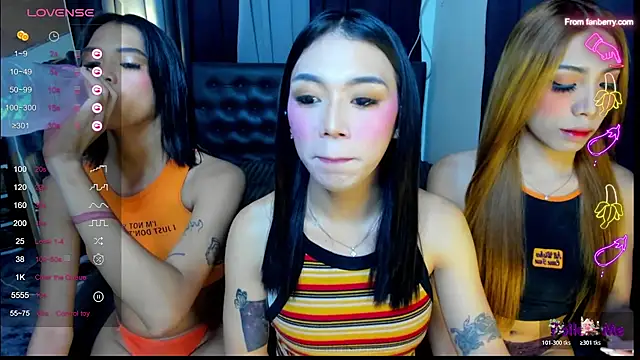 Snapshot of bellamoonlightX chatting on 07/21/26, 08:27 bellamoonlightX online show from 07/21/26, 08:27
