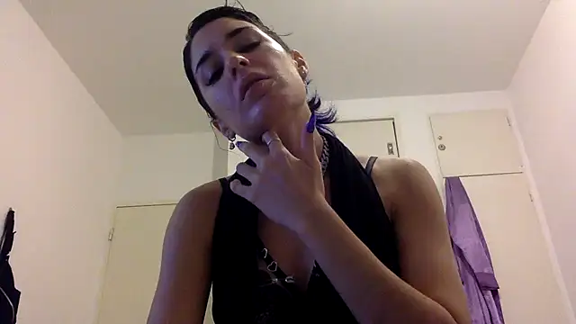 kendrafarq online show from 03/09/26, 04:49