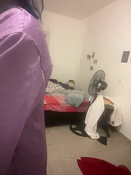 kendrafarq online show from 04/20/26, 02:58