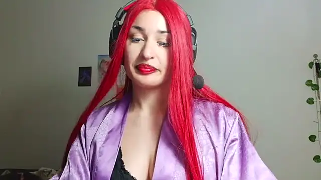 Snapshot of kendrafarq chatting on 07/14/26, 12:24 kendrafarq online show from 07/14/26, 12:24
