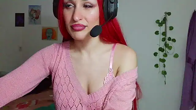 Snapshot of kendrafarq chatting on 07/23/26, 01:58 kendrafarq online show from 07/23/26, 01:58
