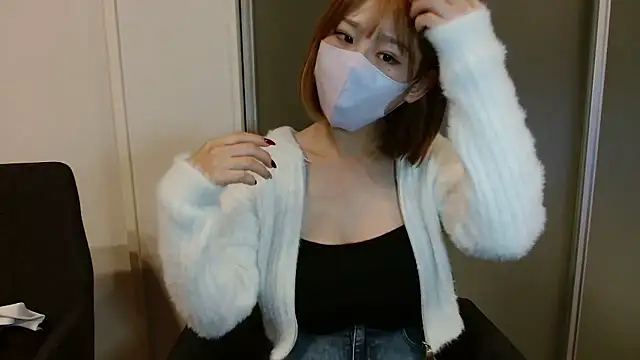 JURIO0715 online show from 10/27/25, 03:27