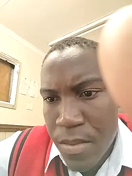 Snapshot of shebeshid chatting on 10/24/25, 04:14 shebeshid online show from 10/24/25, 04:14