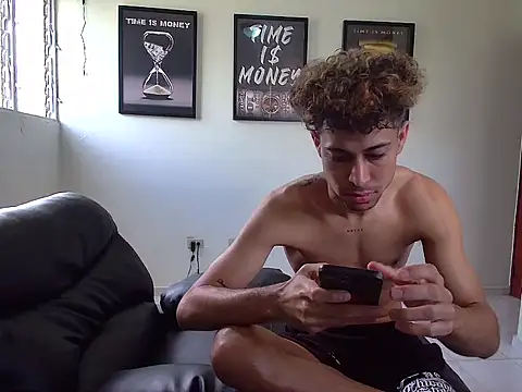 Dollarhot30 online show from 03/18/26, 02:31