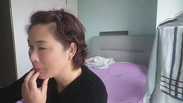 Eve-o online show from 09/22/25, 01:40