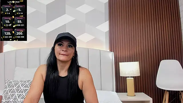 Mommy Naughty online show from 04/01/26, 11:22