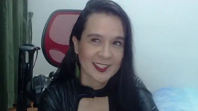 Aileendarkhot online show from 11/24/25, 04:34