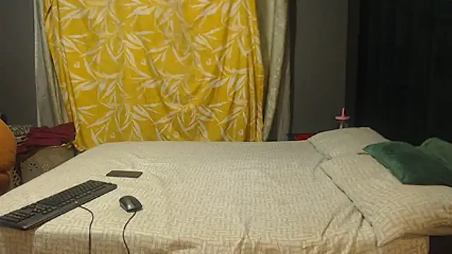 SEXYHUGEASS21 online show from 07/06/26, 05:26