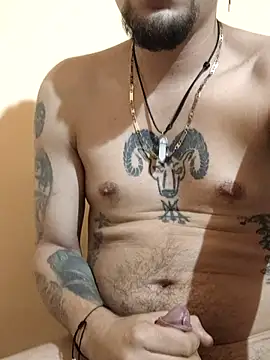 Snapshot of Juuaanp3 chatting on 10/02/25, 04:08 Juuaanp3 online show from 10/02/25, 04:08