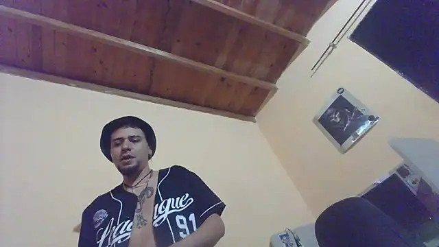 Snapshot of Juuaanp3 chatting on 11/05/25, 11:16 Juuaanp3 online show from 11/05/25, 11:16