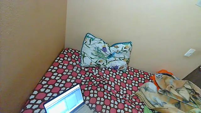 Juuaanp3 online show from 11/28/25, 01:14