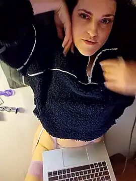 BelleFelicitas online show from 04/12/26, 10:09