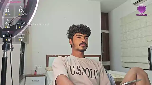 Snapshot of mrbuddy85 chatting on 09/15/25, 03:34 mrbuddy85 online show from 09/15/25, 03:34